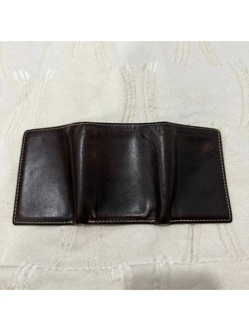 Tommy Bahama Brown Genuine Leather Trifold Wallet ID Window Card Holder Mens